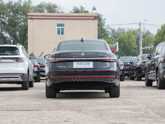 VW Passat 2026 Pro 380TSI Starry Dragon Edition