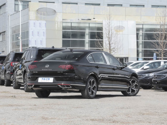 VW Magotan 2025 Facelifted All-People Edition 330TSI DSG Luxury