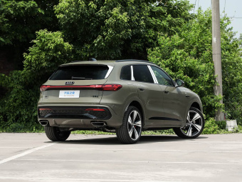 Audi Q5L 2026 2.0T Intelligent Hybrid Flagship