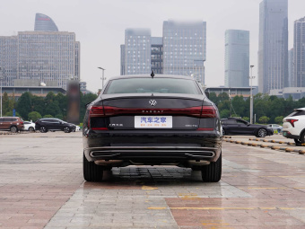 VW Passat 2026 Outstanding Model 380TSI Starry Sky Dragon Edition