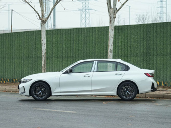 BMW 3 Series 2026 330Li M Sport Night Edition