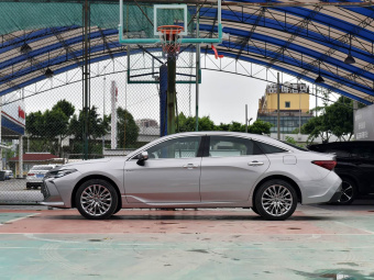 Toyota Avalon Hybrid 2024 Dual Engine 2.5L XLE Premium Edition