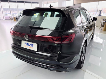 VW Touareg 2026 3.0TSI Edge Edition Obsidian Black Sport Package