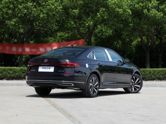 VW Passat 2025 Outstanding Model 380TSI Dragon Edition