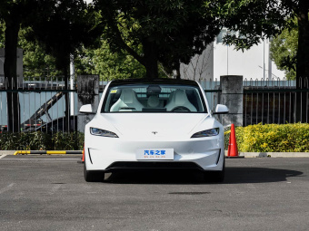 Tesla Model 3 2025 Facelifted High-Performance All-Wheel Drive Version
