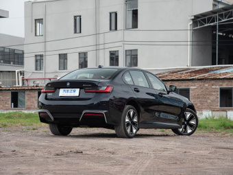 BMW i3e 2026 eDrive 40 L Sport Restyled Night Edition