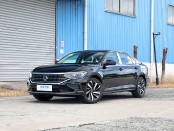 VW Passat 2025 Outstanding Model 380TSI Dragon Edition