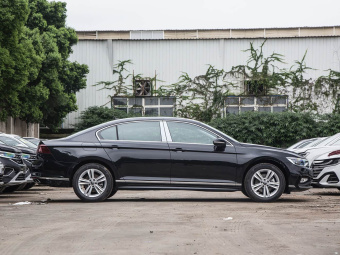 VW Magotan 2025 Popular Edition 280TSI DSG Comfort