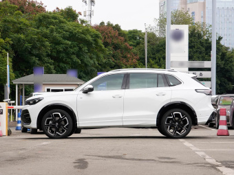 VW Tiguan L 2026 PRO 380TSI AWD R-Line Supreme Edition