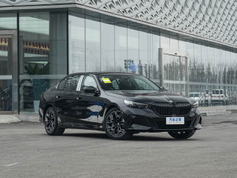 BMW 5 Series 2026 Restyled 530Li M Sport