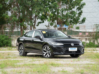 VW Passat 2026 Pro 380TSI Starry Sky Dragon Edition