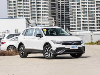 VW Tiguan L 2025 Outstanding Model 300TSI Automatic 2WD Dragon Edition